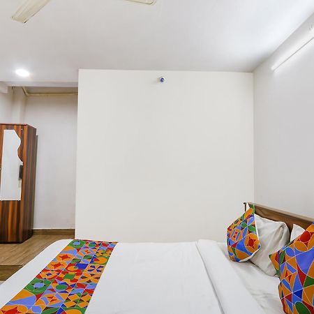 Fabexpress Korner Inn - Sivaji Park Visakhapatnam Buitenkant foto